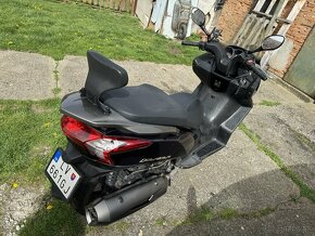 Kymco Downtown 300i - 4