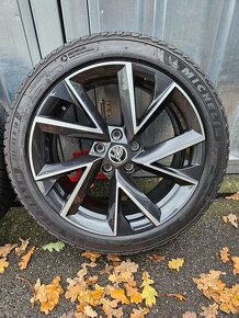 Zimní alu kola Vela 18" Škoda Superb 235/45 R18 - 4