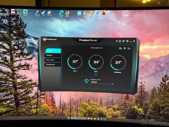 Acer Predator herny PC + MSI monitor - 4