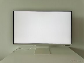 Samsung M8 32" smart monitor - 4