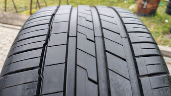 Letné pneu 285/40 R22 --- HANKOOK - 4