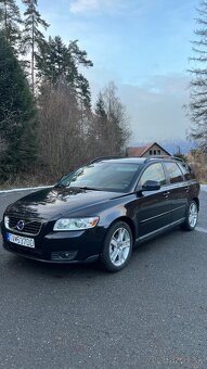 Volvo v50 2010 - 4