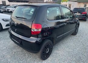 Volkswagen Fox 1.2i benzín manuál 40 kw - 4