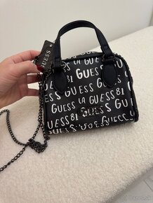 Kabelky Guess - 4