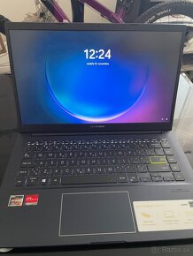 Notebook ASUS Vivobook - 4