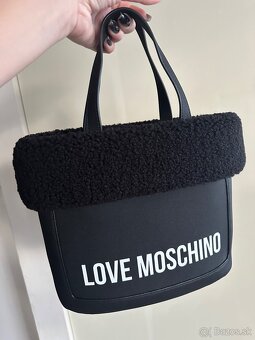 Moschino crossbody kabelka - 4