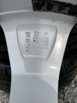 225/45 r17 originál škoda disky s pneu - 4