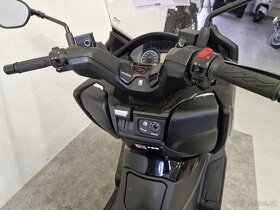 Suzuki Burgman 400 - 4