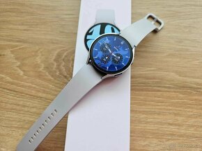 Samsung Galaxy Watch6 BT Black 44 mm,silver, top, zaruka - 4