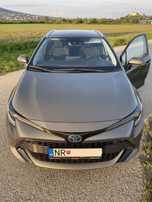 TOYOTA COROLLA - HYBRID 1,8 - 4