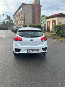 Kia Ceed 1.6 CRDI - 4