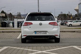 Volkswagen Golf R Performance 2.0 DSG EU6 (TSI) 231 KW - 4