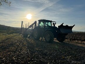 Predám súpravu traktor Valtra a vývozka Palms 12d - 4