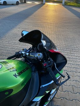 Kawasaki zx6r - 4