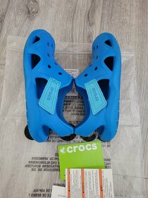 Crocs J1 32-33 - 4