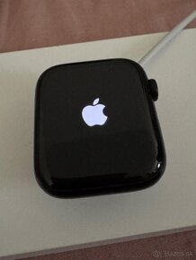 Apple Watch SE 44 mm 2023 Tmavo atramentový hliník S/M - 4