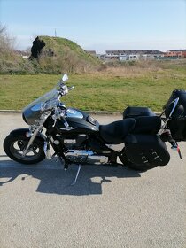 Suzuki intruder M 800. - 4