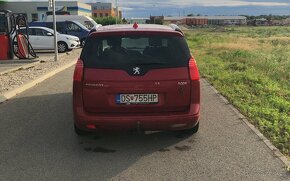 Peugeot 5008, r.v.2012, 1560m3, 88kW, 7 miestne, červená m. - 4