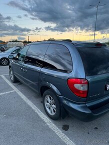 Chrysler Voyager 2.5Crdi - 4