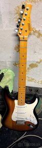 Fender Squier 40th Anniversary Stratocaster Gold Edition - 4