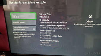 Xbox One S 500GB + joypad a hry - 4