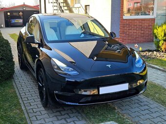 TESLA MODEL Y  BLACK & WHITE, LONG RANGE,DUAL MOTOR, 4×4, 37 - 4