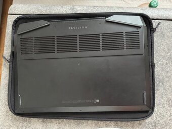 HP Pavilion Gaming 15 - 4