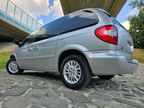 Chrysler Voyager 2.8CRD 110kw A/T //BEZ KOROZIE////7miestne - 4