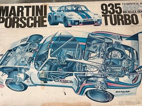 1:12 kit Tamiya Porsche 935 Martini - 4