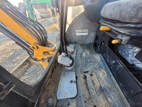 JCB 8030 3200KG - 4