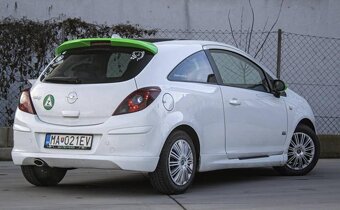 Predám Opel Corsa D 1,4i - 4