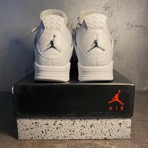 Jordan 4 Pure Money - 4