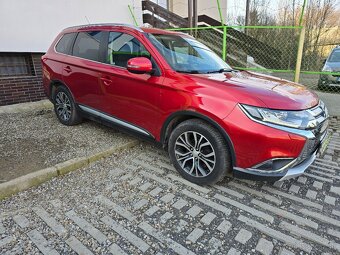 Mitsubishi Outlander 2.2 DI-D Instyle, 7 miestne - 4