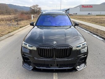 BMW X7 M50i BLACK INDIVIDUAL Plná výbava - 4