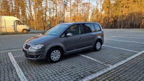 VW TOURAN 1.9TDI 77KW M6 HIGHLINE 2008 - 4