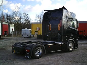 SCANIA S500 FULL na vzduchu, koža, nez.klima - 4