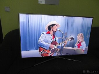 Samsung 49" SMART - 4