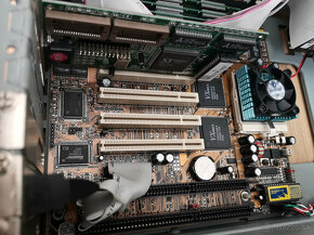 Predám Retro PC IBM Pentium PR200+ 166MHz (10) - 4