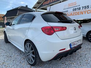 Alfa Romeo Giulietta 1.4 T MultiAir Distinctive - 4