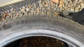 Pneumatiky 235/40 r19 - 4