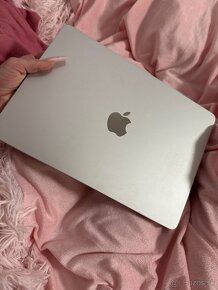 MacBook Air Model A2681 - 4