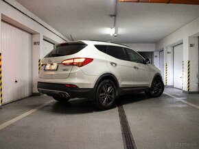 Hyundai Santa Fe 2.2 CRDi VGT 4x4 Premium A/T - 4