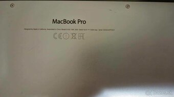 Macbook PRO Retina 13 I5/8GB/512GB - 4