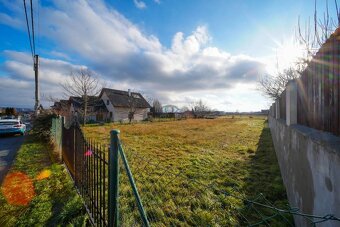 Stavebný pozemok s IS na predaj, 1072 m2, Barca, Zemianska u - 4