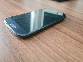Predám Samsung Galaxy S3 - 4