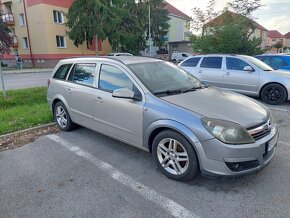 Predám Opel Astra H na náhradné diely - 4