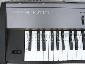 Stage piano Roland RD 700 - 4