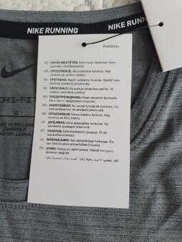 Tričko Nike Dri-Fit sivé - 4