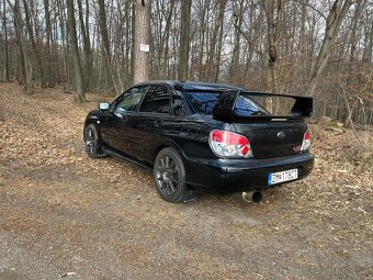 Subaru Impreza wrx sti - 4