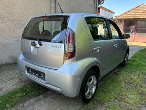 Subaru Justy 1.0 - 4